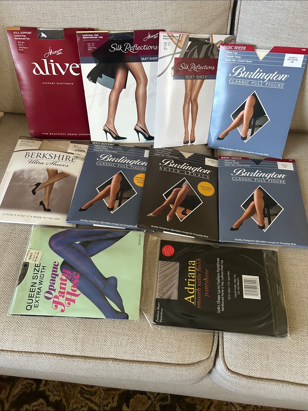 New 10 pair women’s panty hose assorted colors mostly Queen size